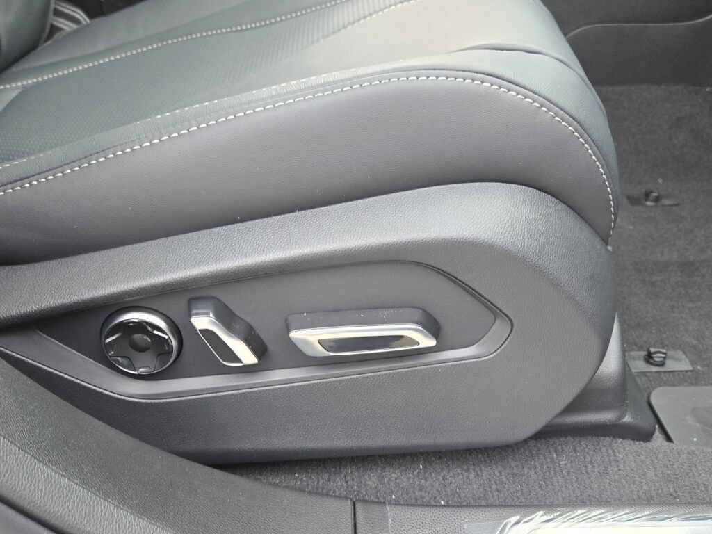 New 2026 Acura RDX w/ Technology Package AWD/4WD image 7