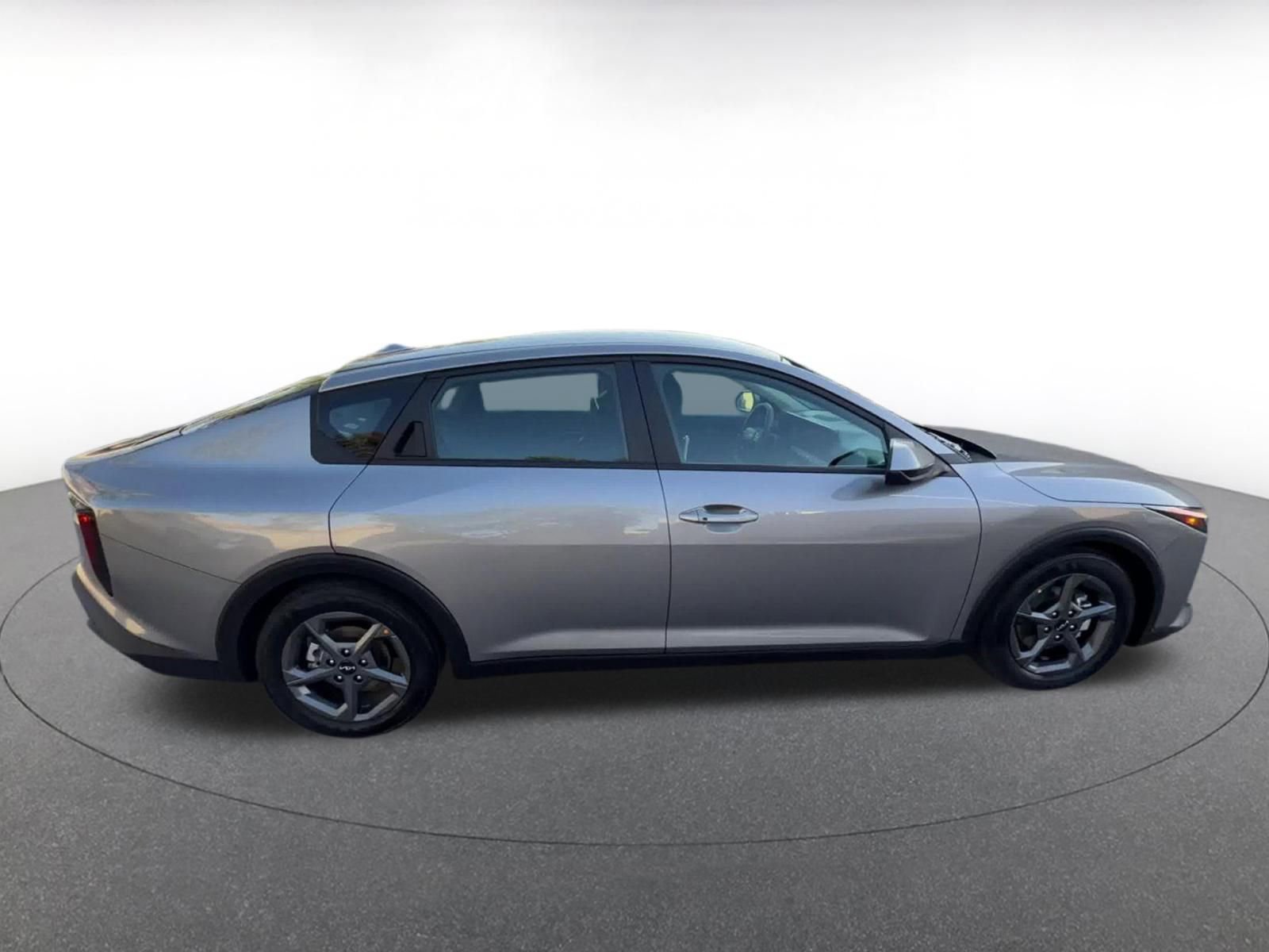 Used 2025 Kia K4 FWD image 16