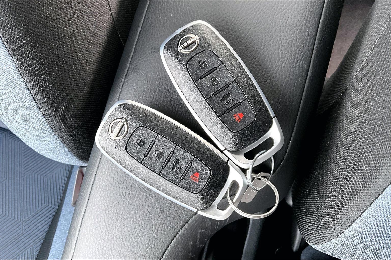 Used 2025 Nissan Versa SV w/ Trunk Package image 20