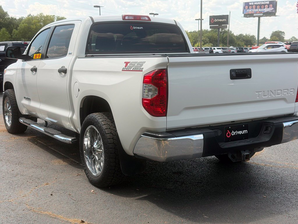 Used 2016 Toyota Tundra SR5 w/ SR5 Upgrade Package RWD image 8