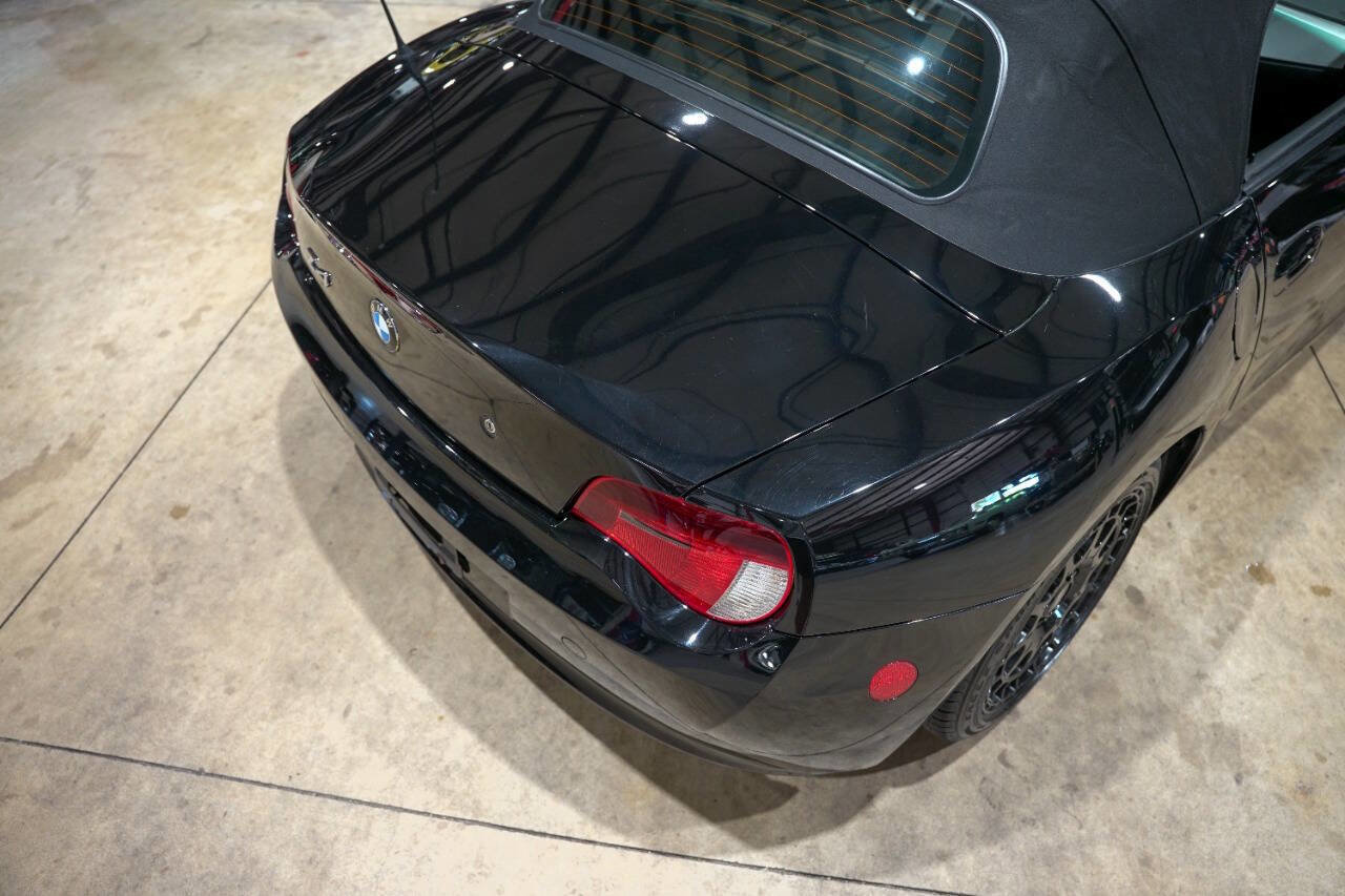 Used 2006 BMW Z4 3.0i image 30