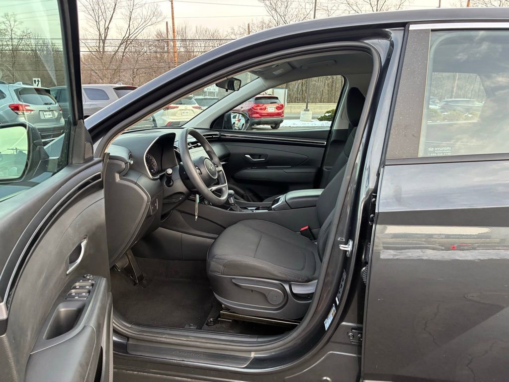 Used 2023 Hyundai Tucson SE image 22