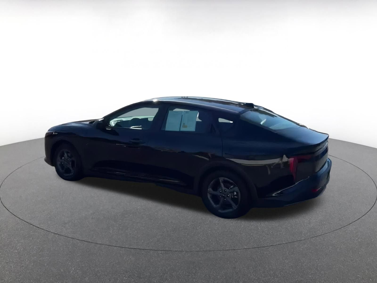 Used 2025 Kia K4 LXS image 10