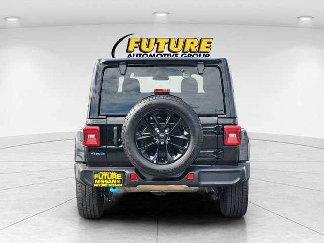 Used 2024 Jeep Wrangler Unlimited Sahara AWD/4WD image 8