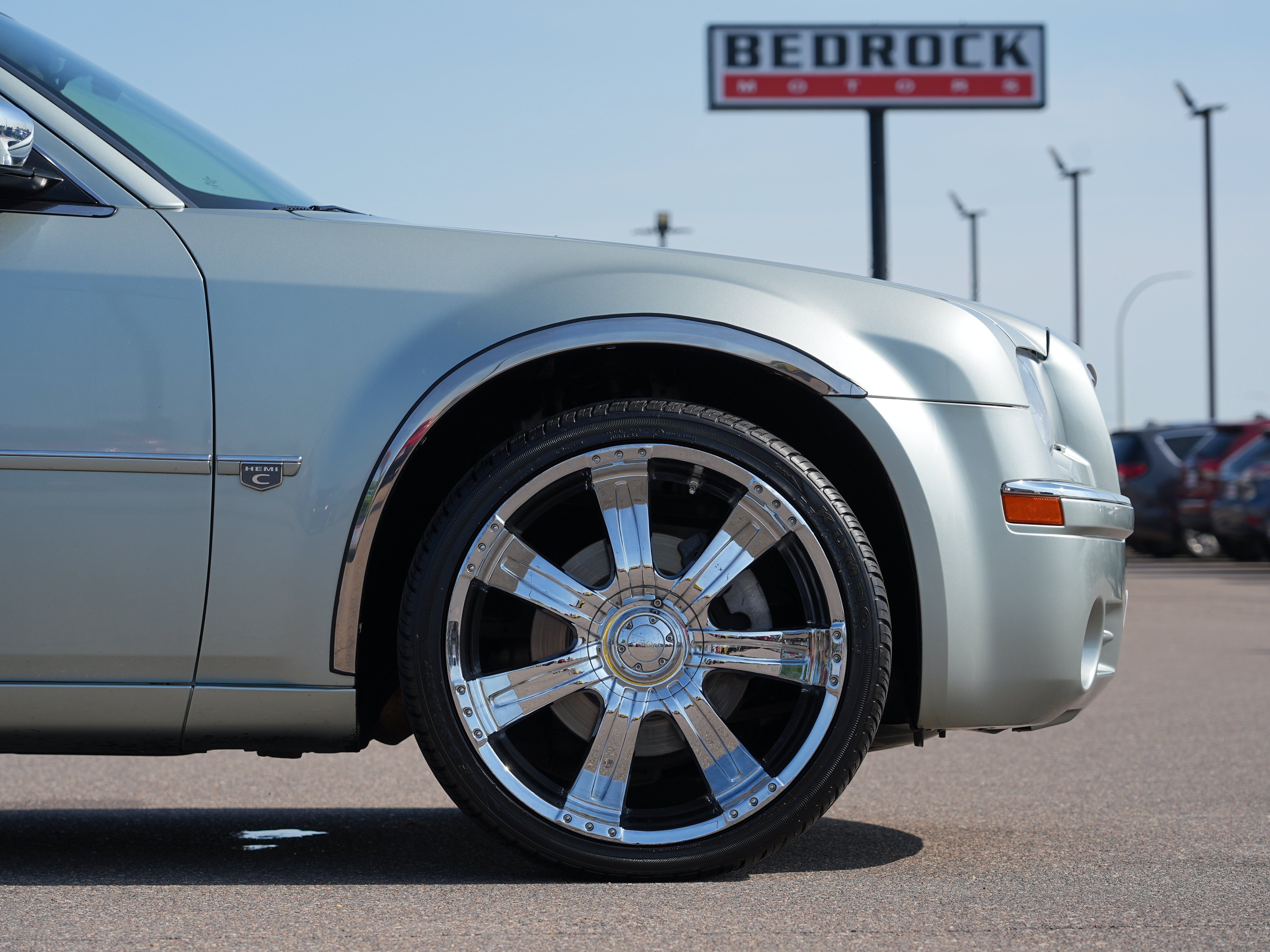 Used 2006 Chrysler 300 C w/ Navigation & Sound Group II AWD/4WD image 11