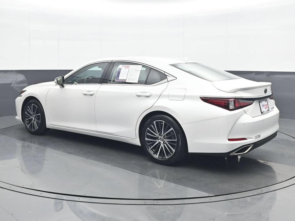 Used 2023 Lexus ES 350 w/ Premium Package FWD image 4