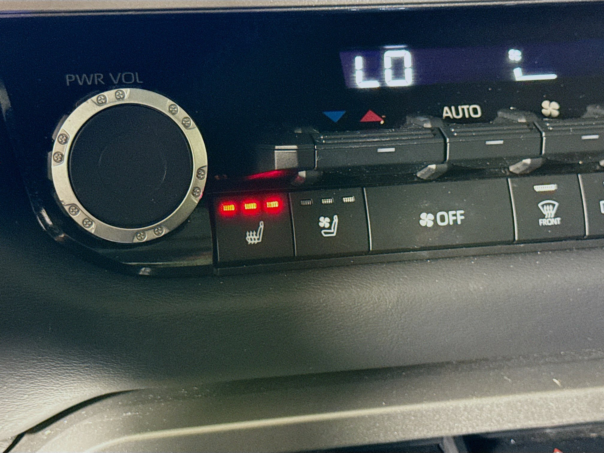 Certified 2024 Toyota Tundra Platinum AWD/4WD image 21