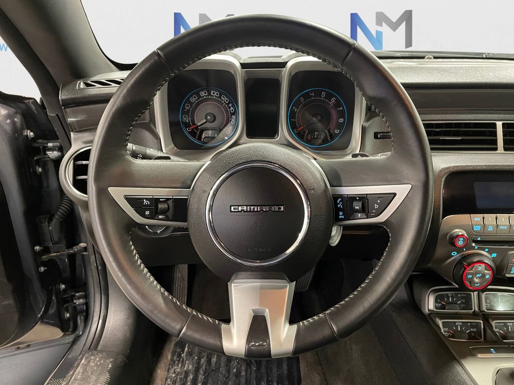 Used 2010 Chevrolet Camaro SS RWD image 12