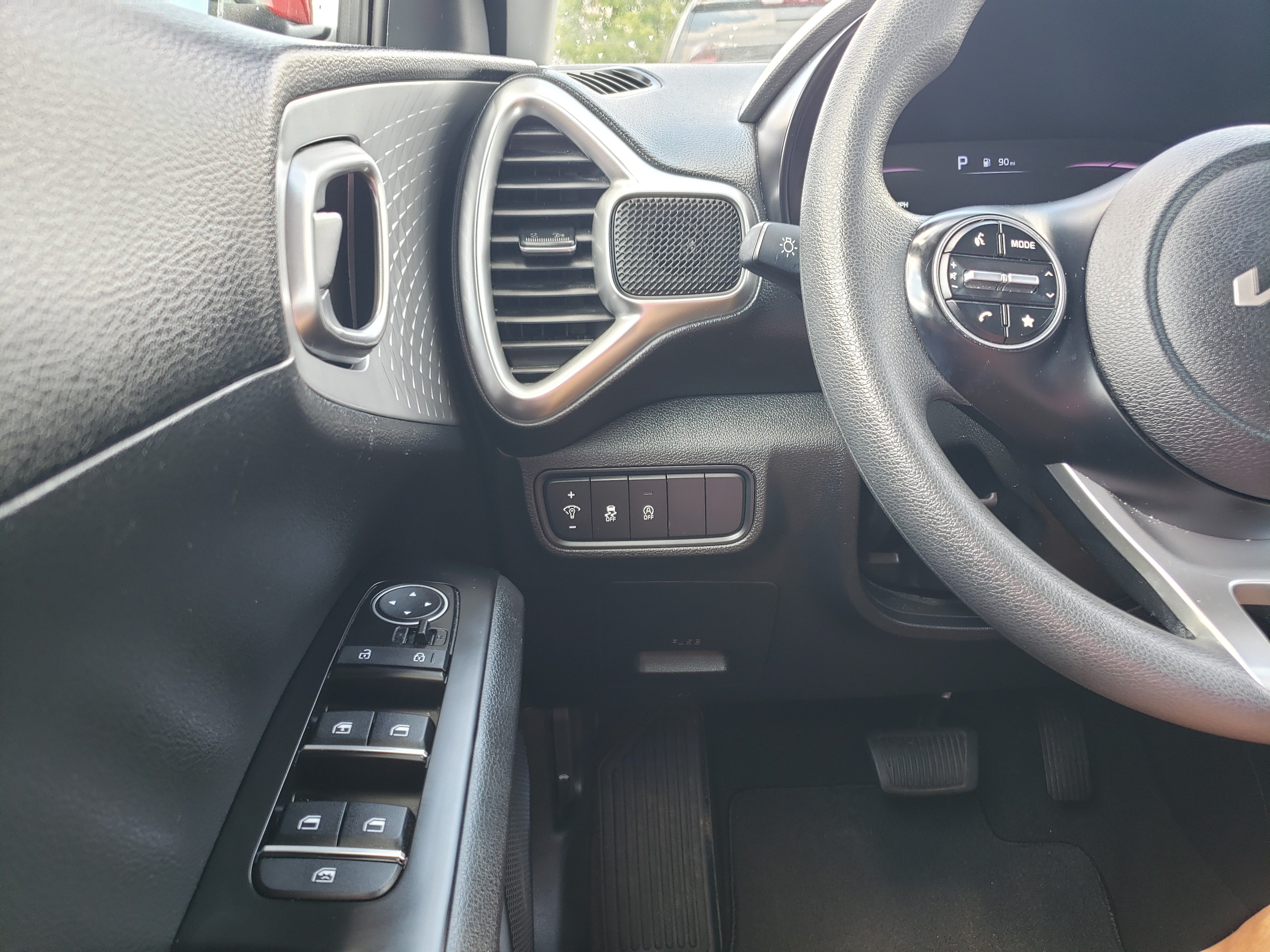 Used 2023 Kia Soul LX FWD image 14