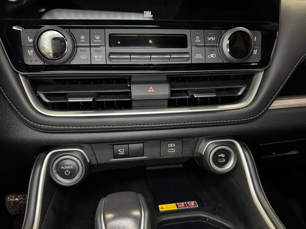 Used 2025 Toyota Grand Highlander AWD Hybrid image 16