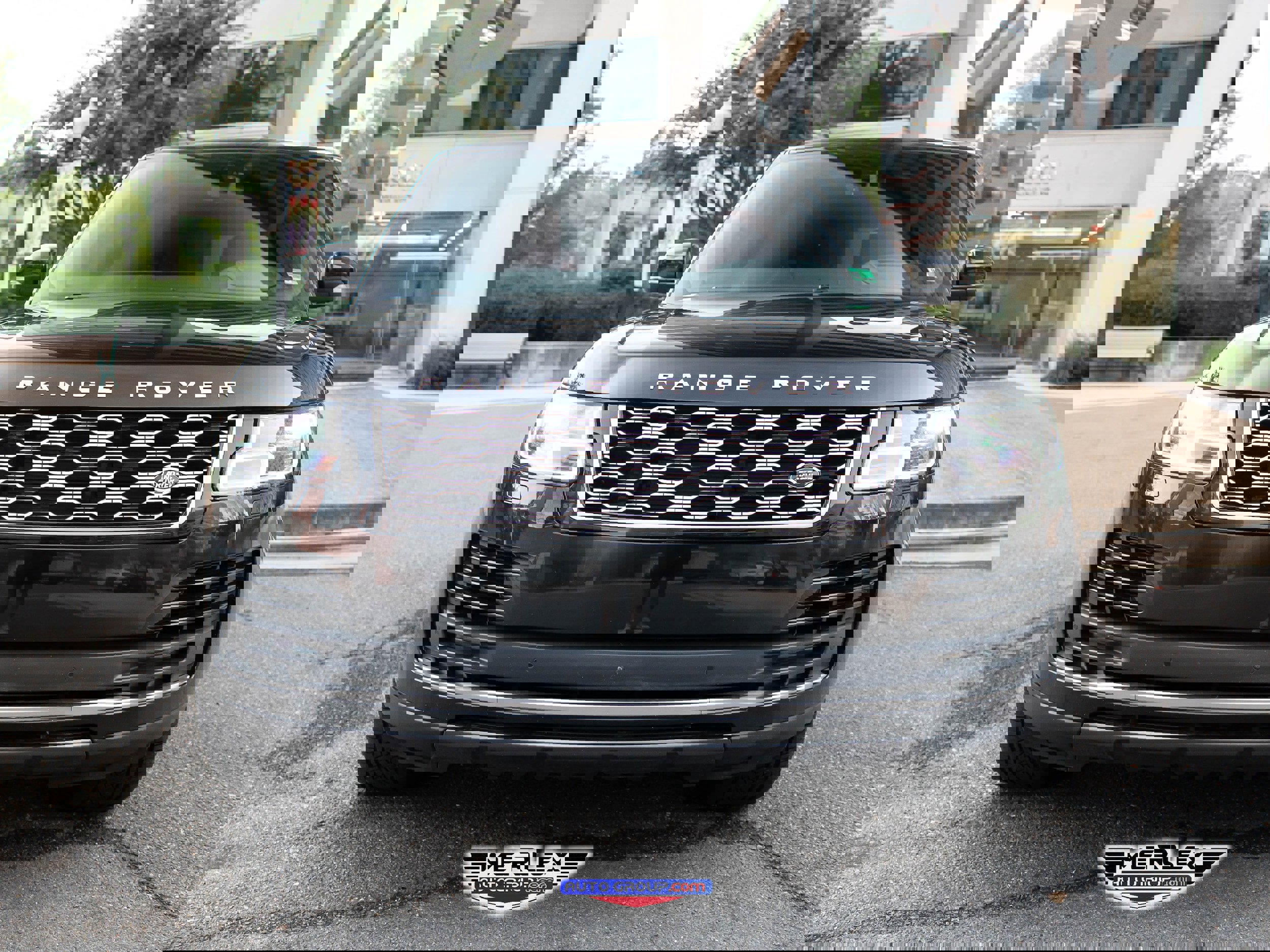 Used 2020 Land Rover Range Rover Autobiography image 2