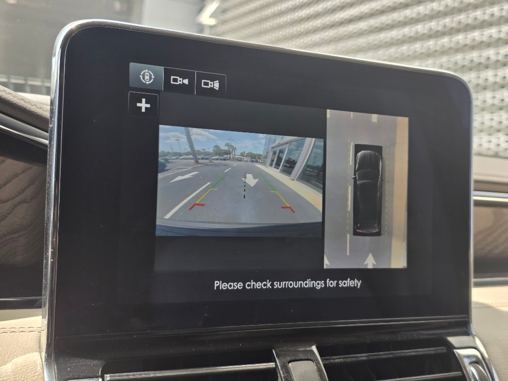 Used 2018 Lincoln Navigator L Select AWD/4WD image 23