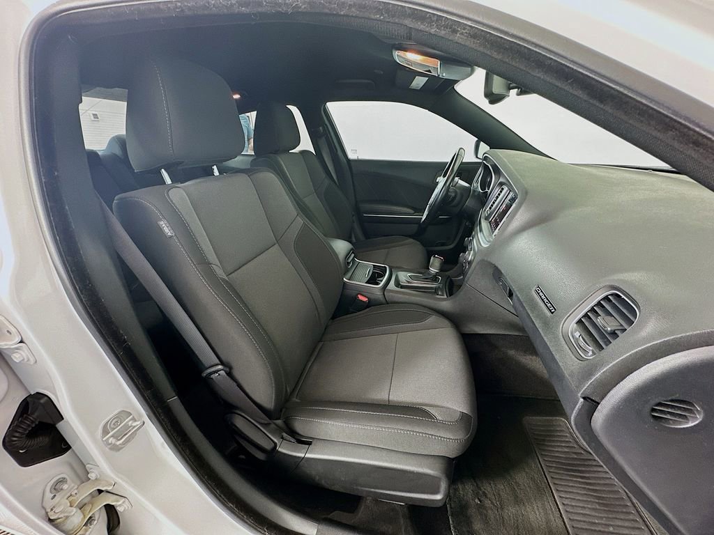 Used 2018 Dodge Charger SXT Plus image 27