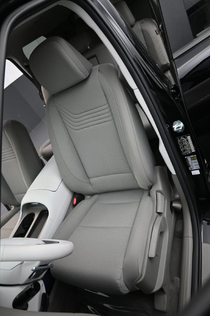 Certified 2026 Hyundai Palisade SE FWD image 14