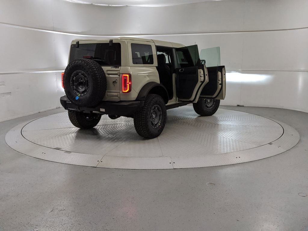 New 2025 Ford Bronco Badlands image 9