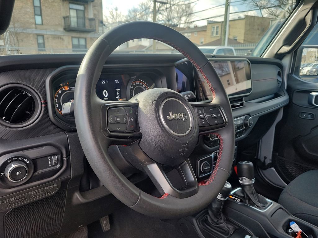 Certified 2024 Jeep Wrangler Unlimited Rubicon image 15