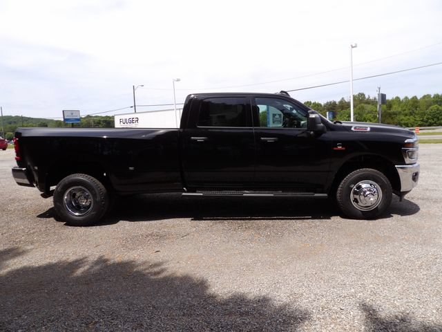 New 2026 RAM 3500 Tradesman AWD/4WD image 5