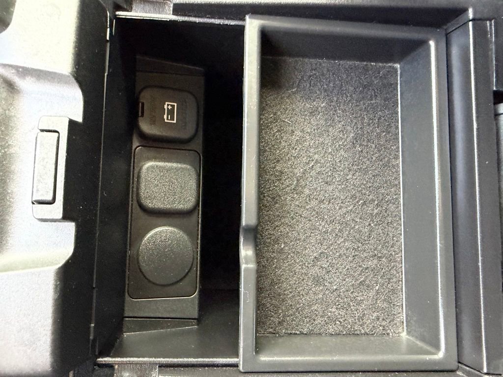 Used 2018 MAZDA MAZDA3 Sport FWD image 26