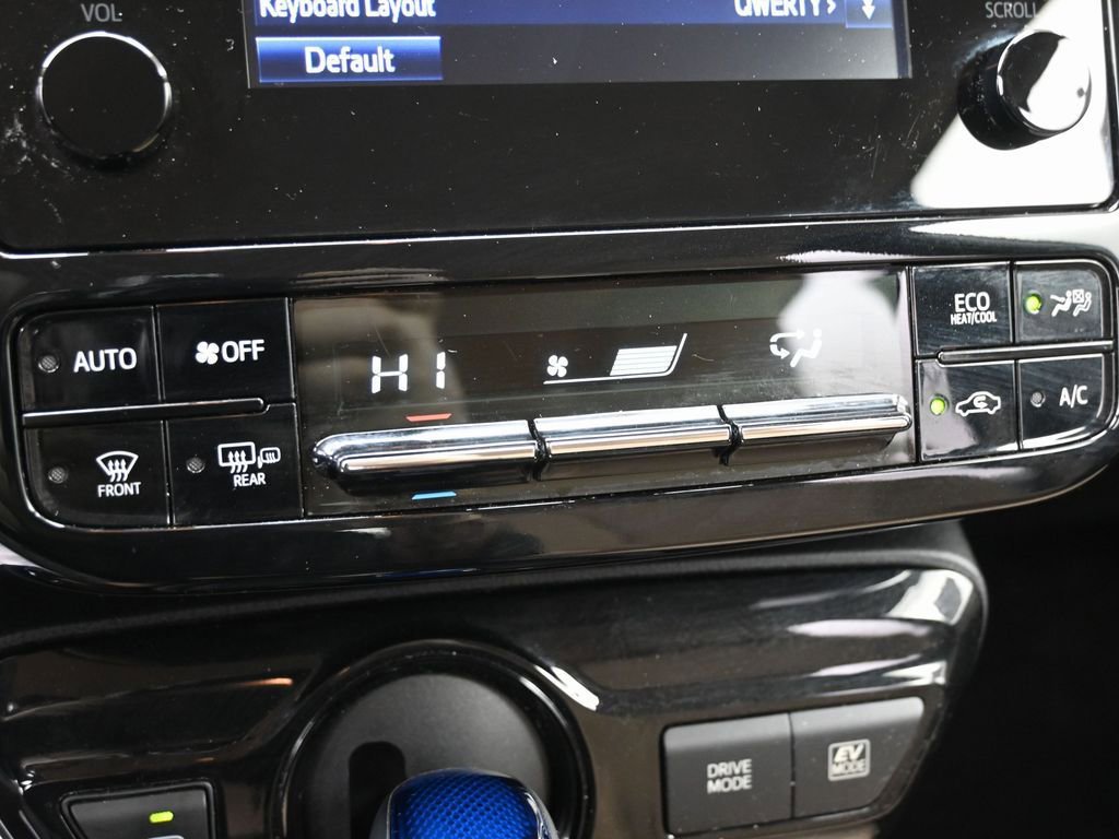 Used 2019 Toyota Prius LE image 26