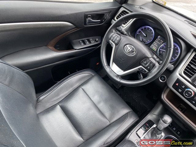 Used 2019 Toyota Highlander Limited image 22