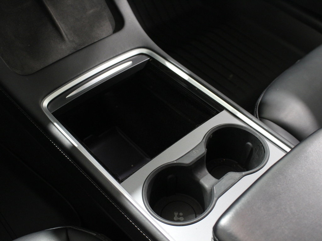 Used 2021 Tesla Model 3 Standard Range Plus image 17