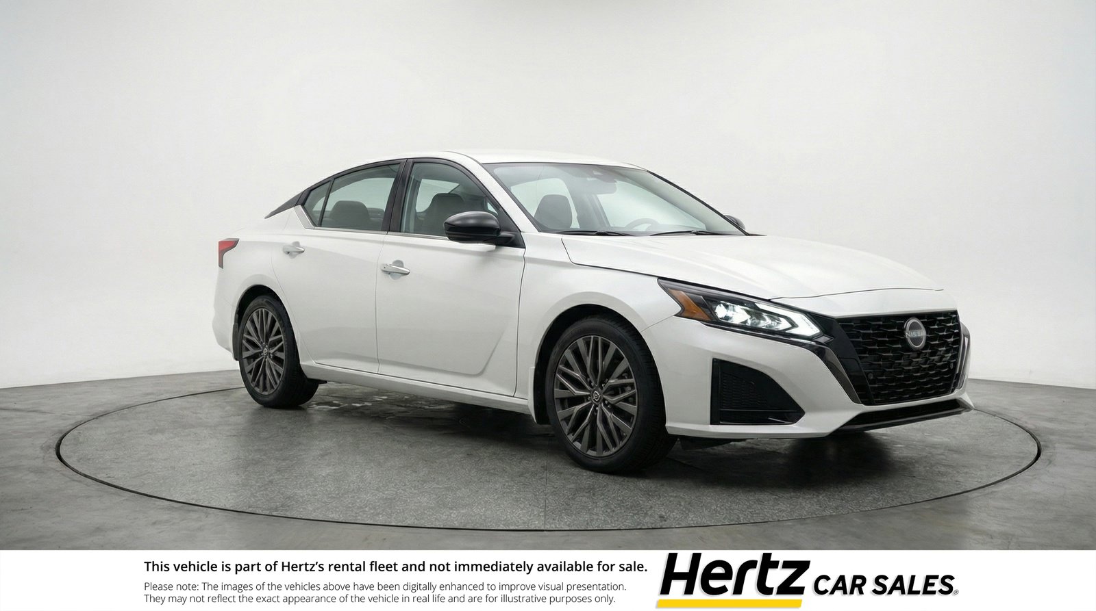 Used 2025 Nissan Altima 2.5 SV image 1