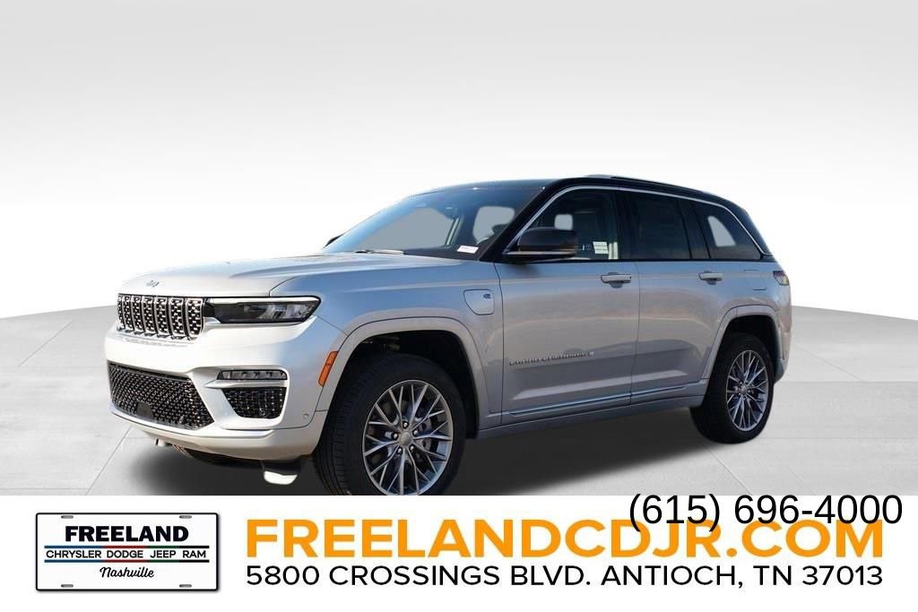 New 2024 Jeep Grand Cherokee Summit w/ Advanced Protech Group IV image 3