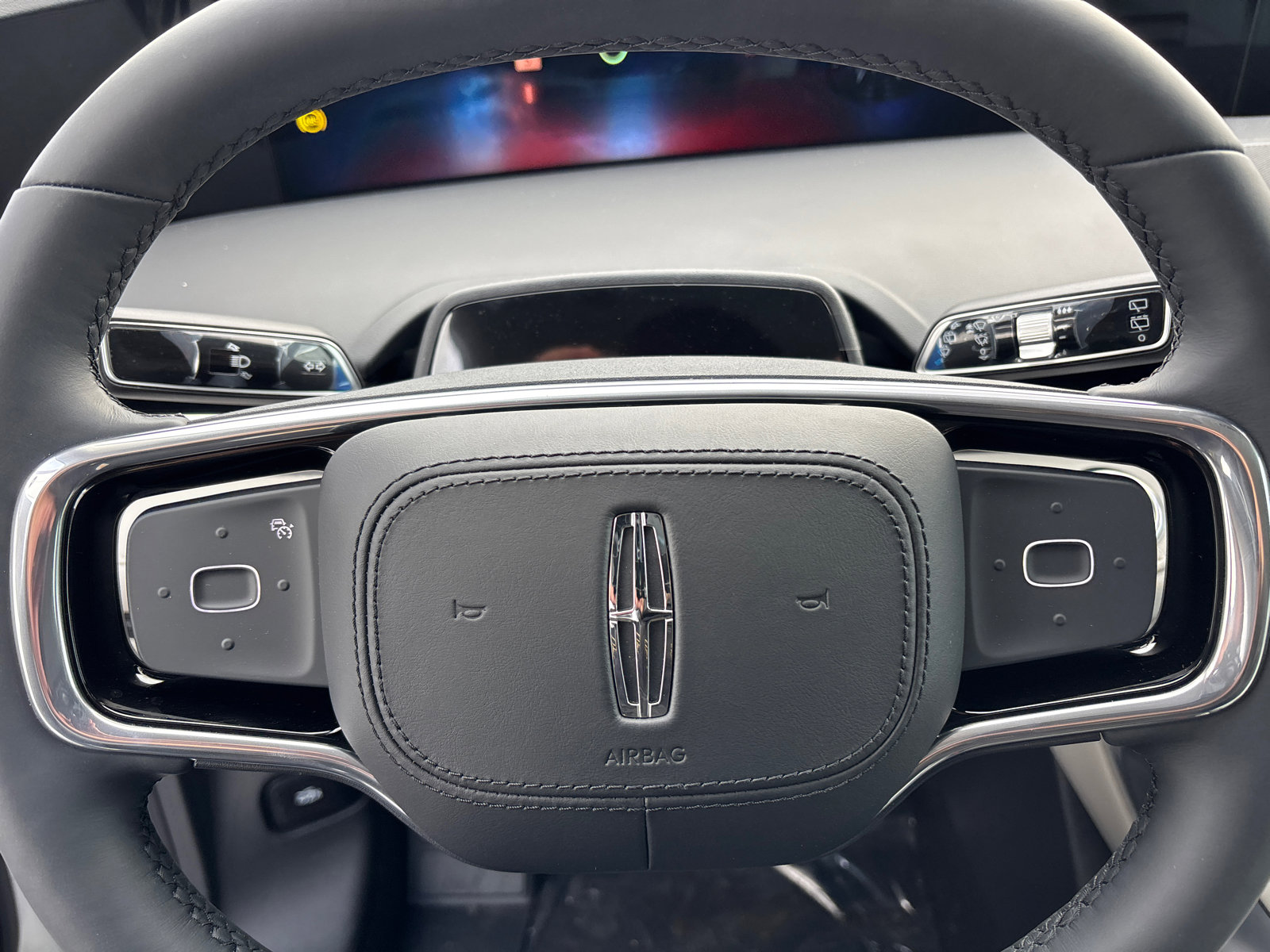 New 2026 Lincoln Nautilus Premier image 16