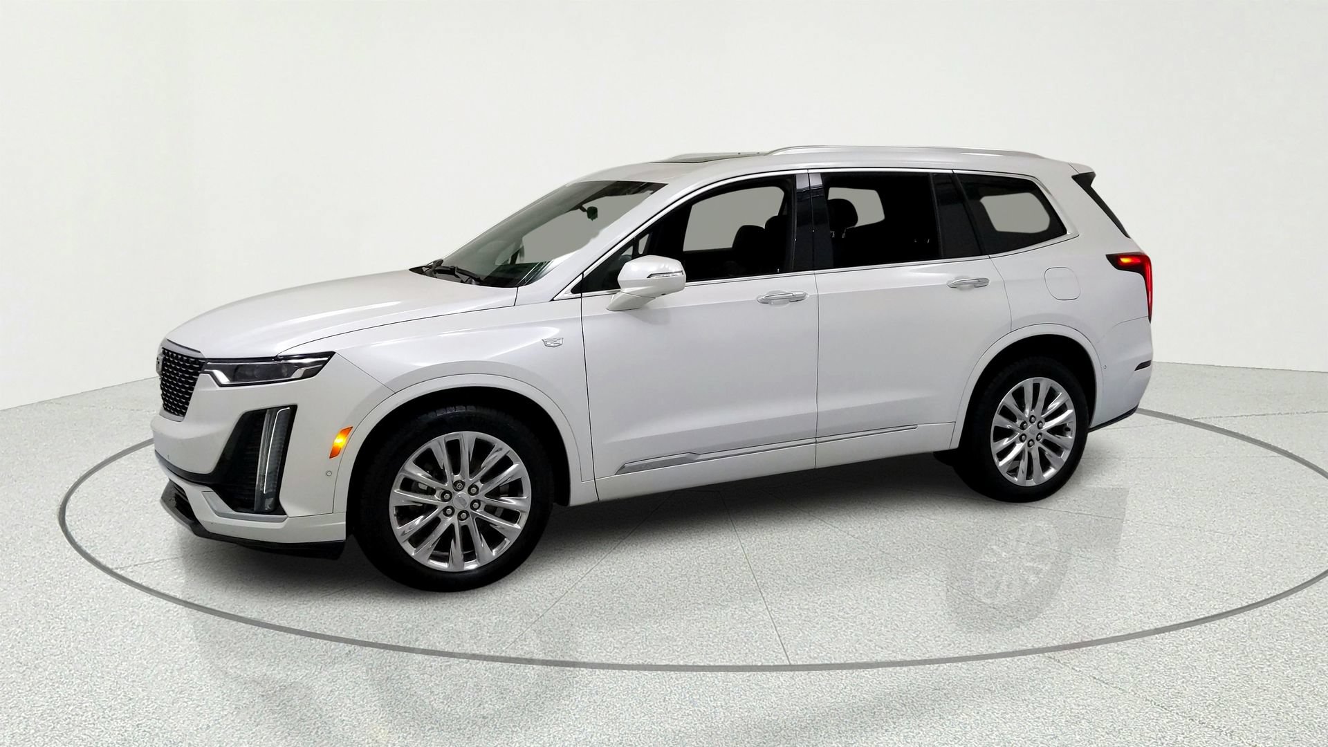 Certified 2020 Cadillac XT6 Premium Luxury AWD/4WD image 2