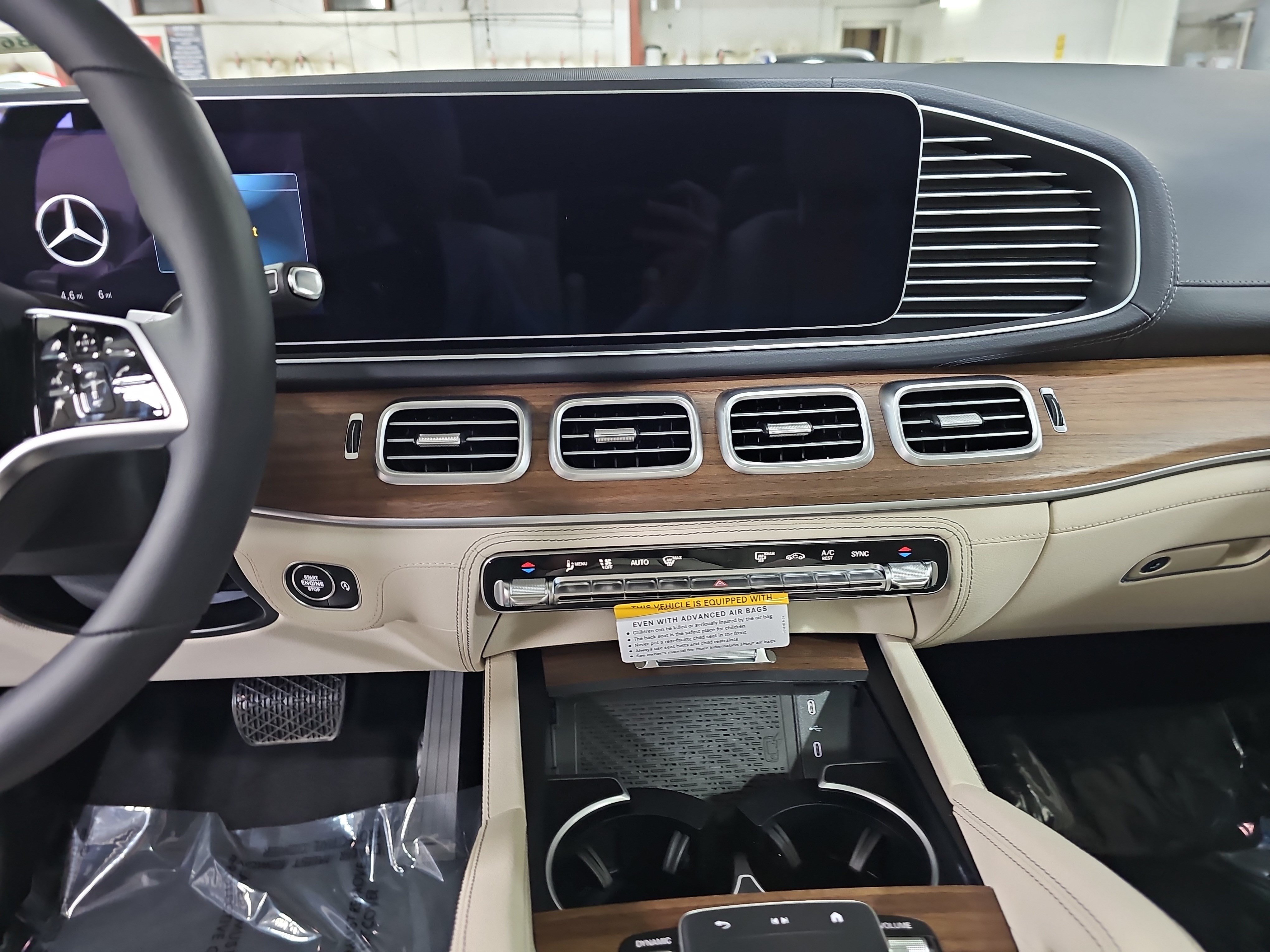 New 2026 Mercedes-Benz GLS 450 4MATIC image 22