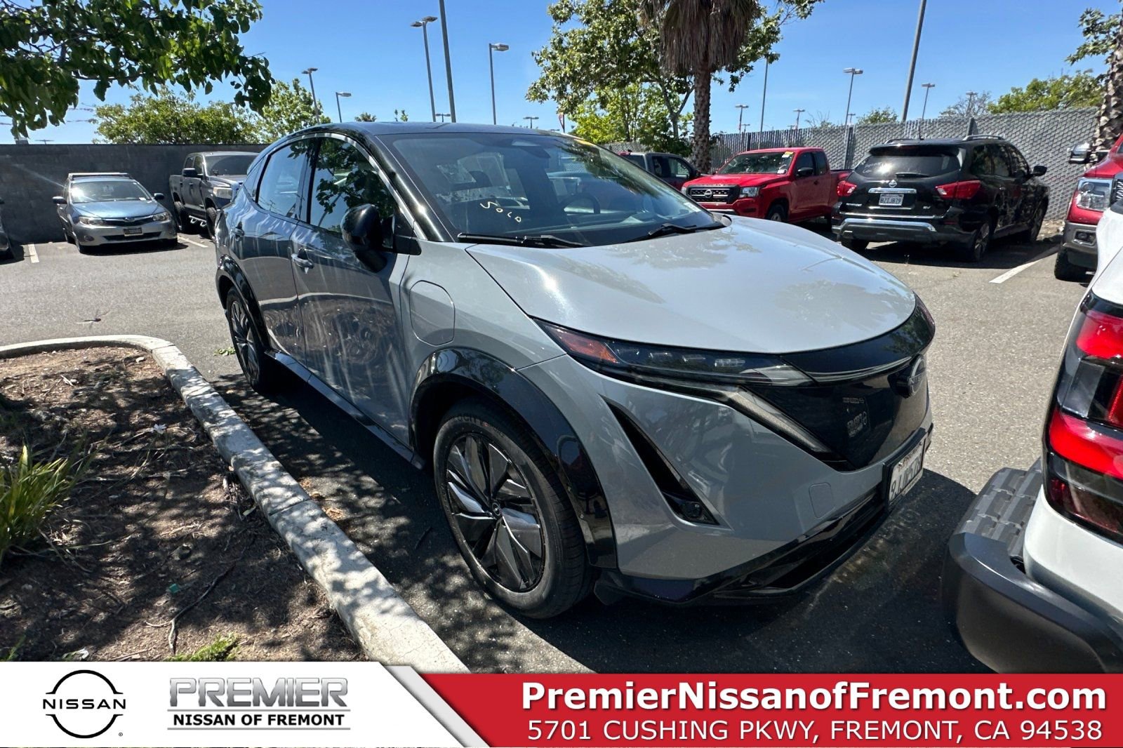 Used 2023 Nissan Ariya FWD image 1