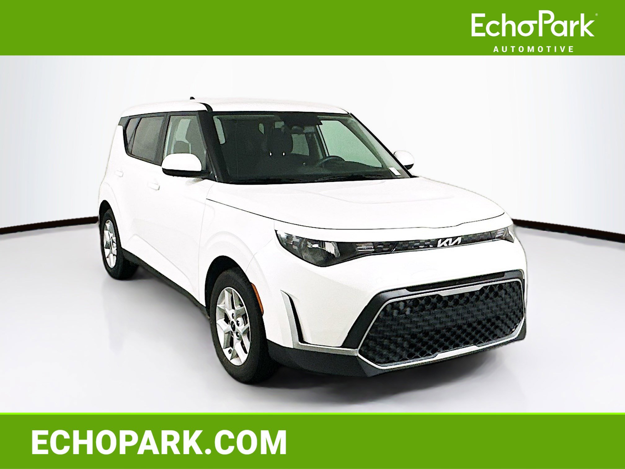 Used 2025 Kia Soul LX w/ LX Technology Package FWD image 1