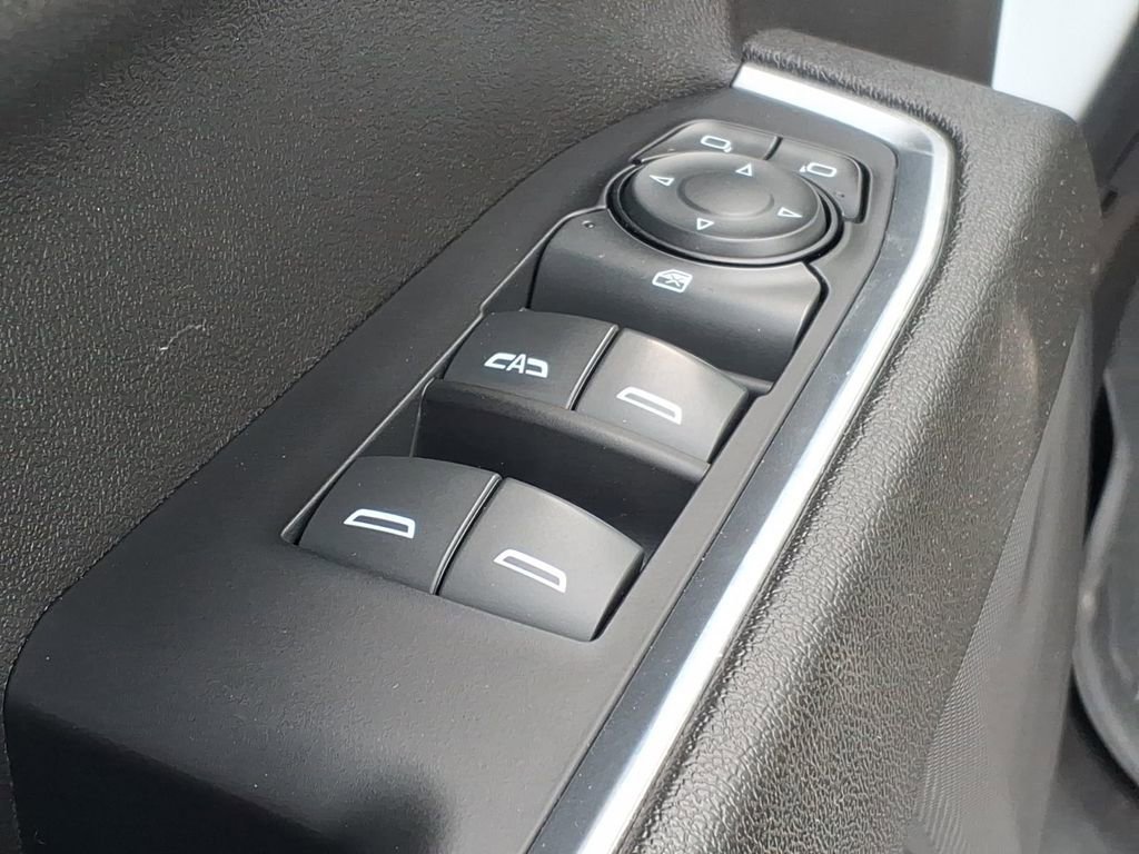 Used 2023 GMC Sierra 1500 SLE AWD/4WD image 12