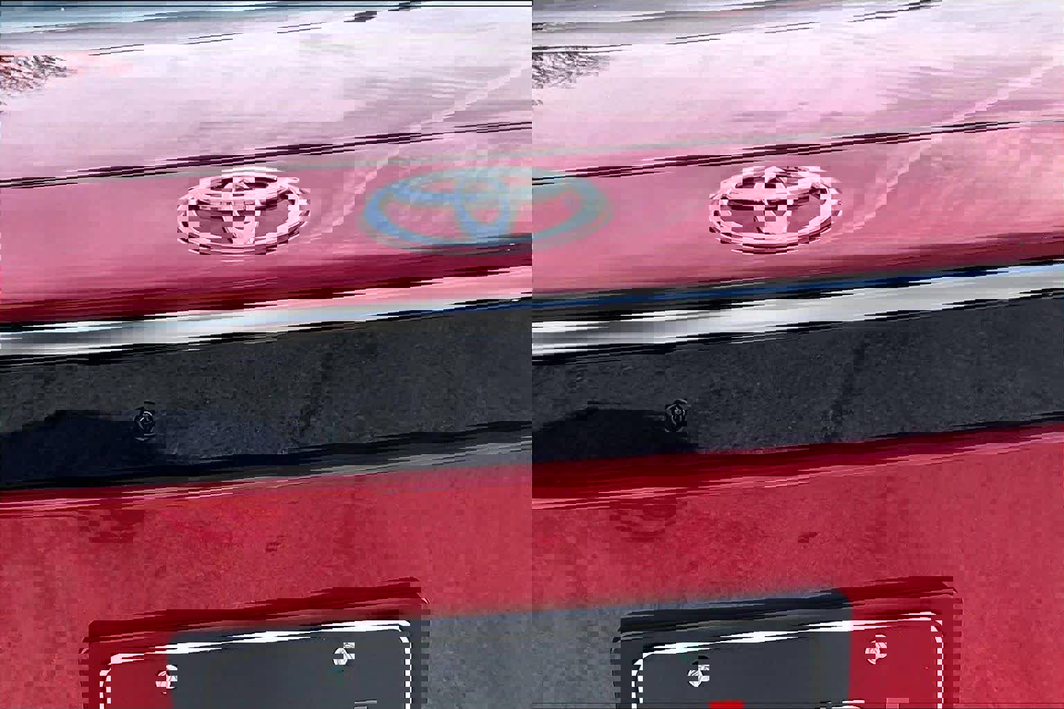 Used 2024 Toyota bZ4X Limited image 30