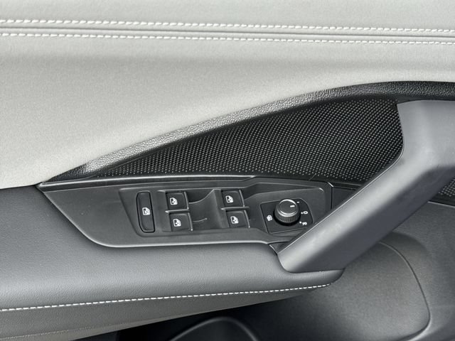 New 2026 Volkswagen Tiguan SE R-Line FWD image 23