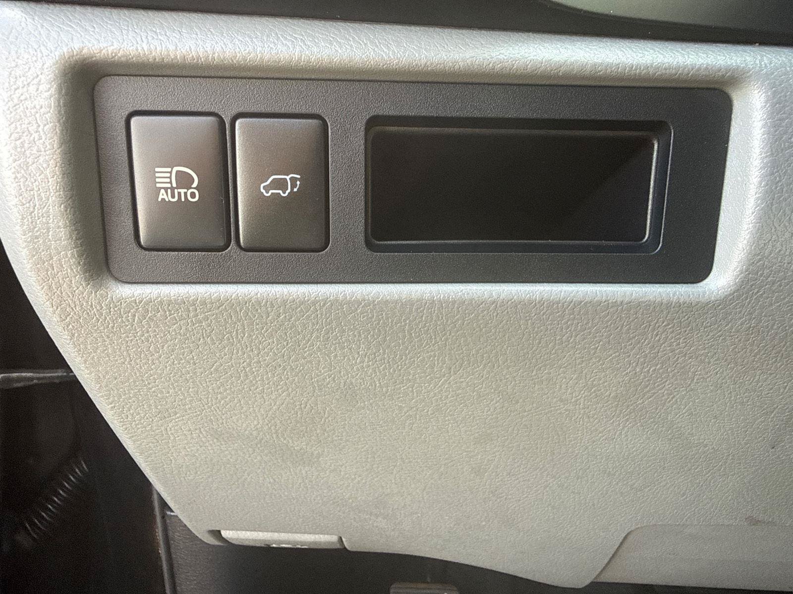 Used 2019 Toyota Sequoia Limited w/ Safety & Convenience Package AWD/4WD image 13