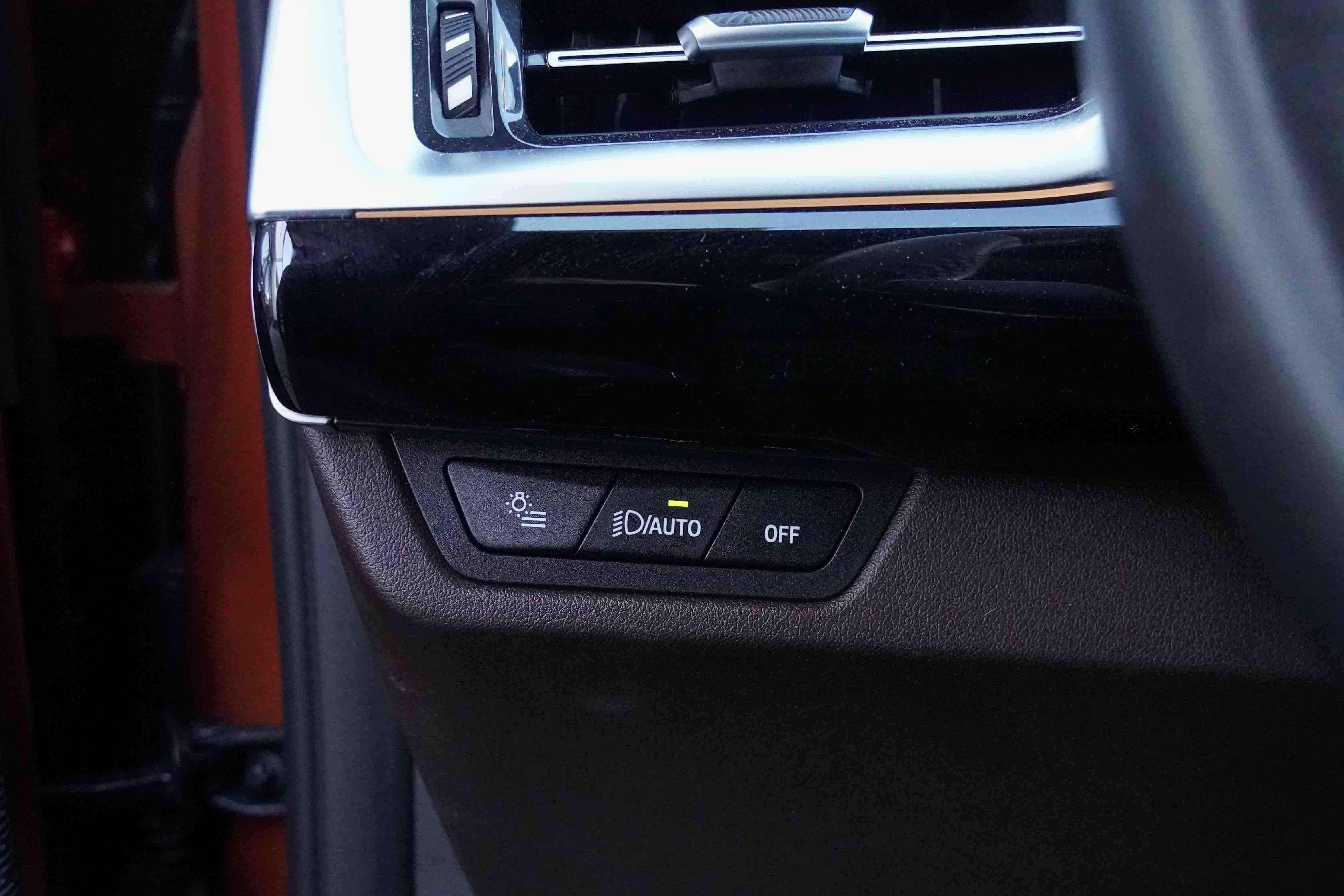 Certified 2025 BMW X2 xDrive28i image 16