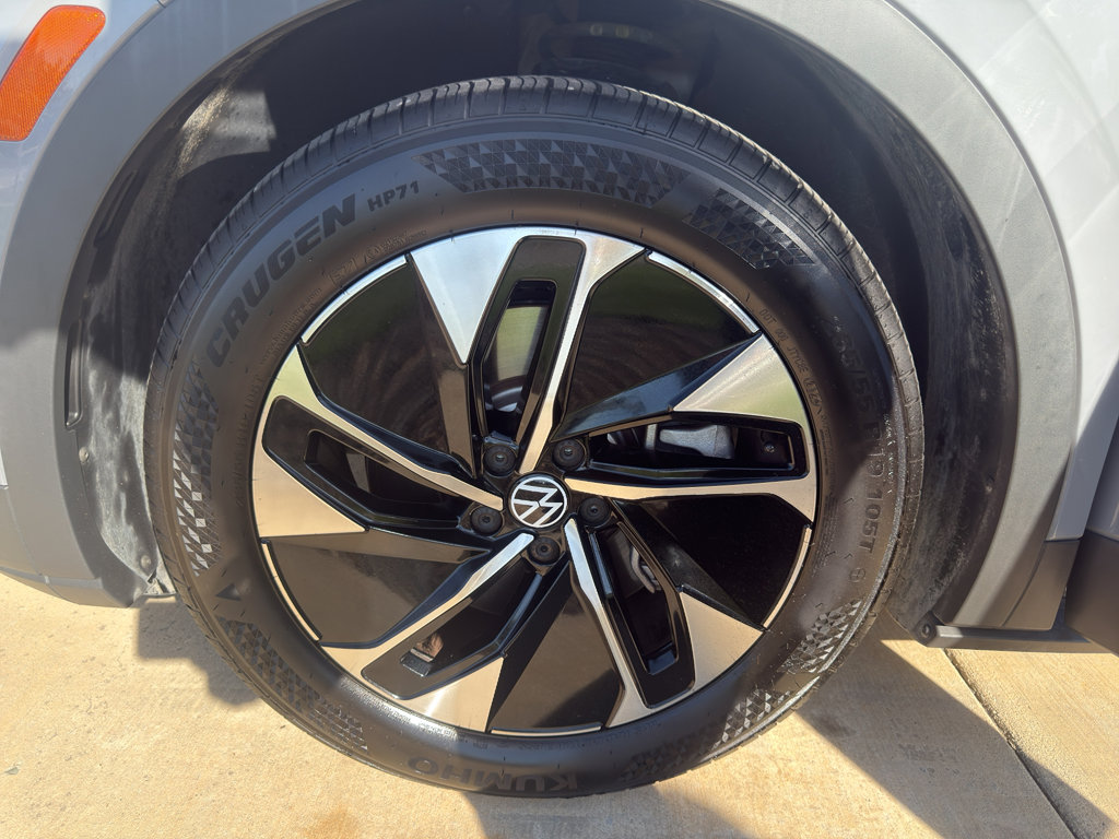 Used 2021 Volkswagen ID.4 Pro w/ ID.4 Protection Package image 17