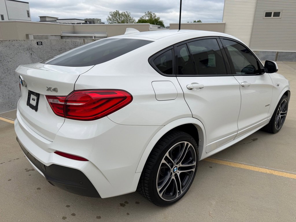 Used 2017 BMW X4 xDrive28i AWD/4WD image 3