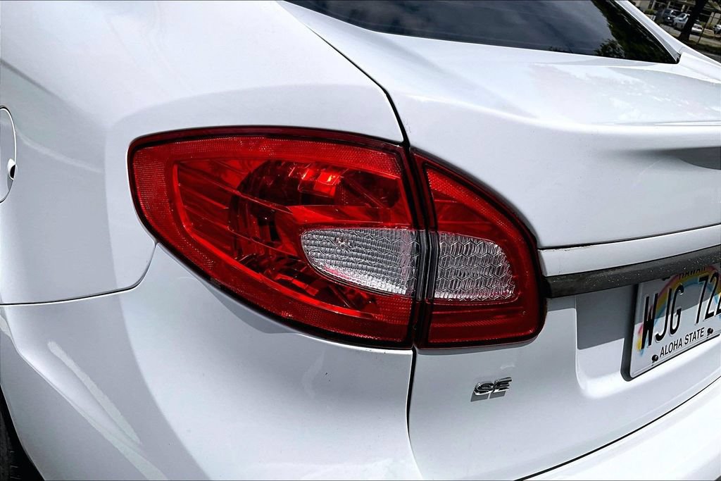 Used 2013 Ford Fiesta SE FWD image 32