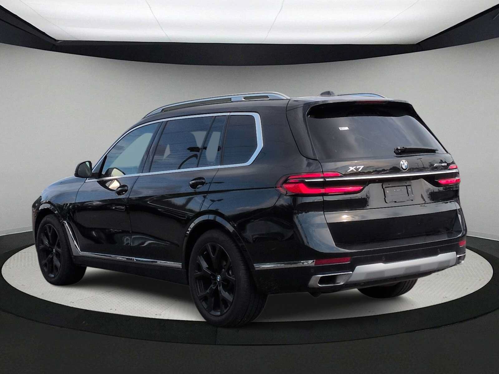 Used 2026 BMW X7 xDrive40i w/ Premium Package AWD/4WD image 6
