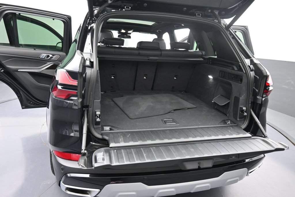 Used 2026 BMW X5 xDrive40i AWD/4WD image 18