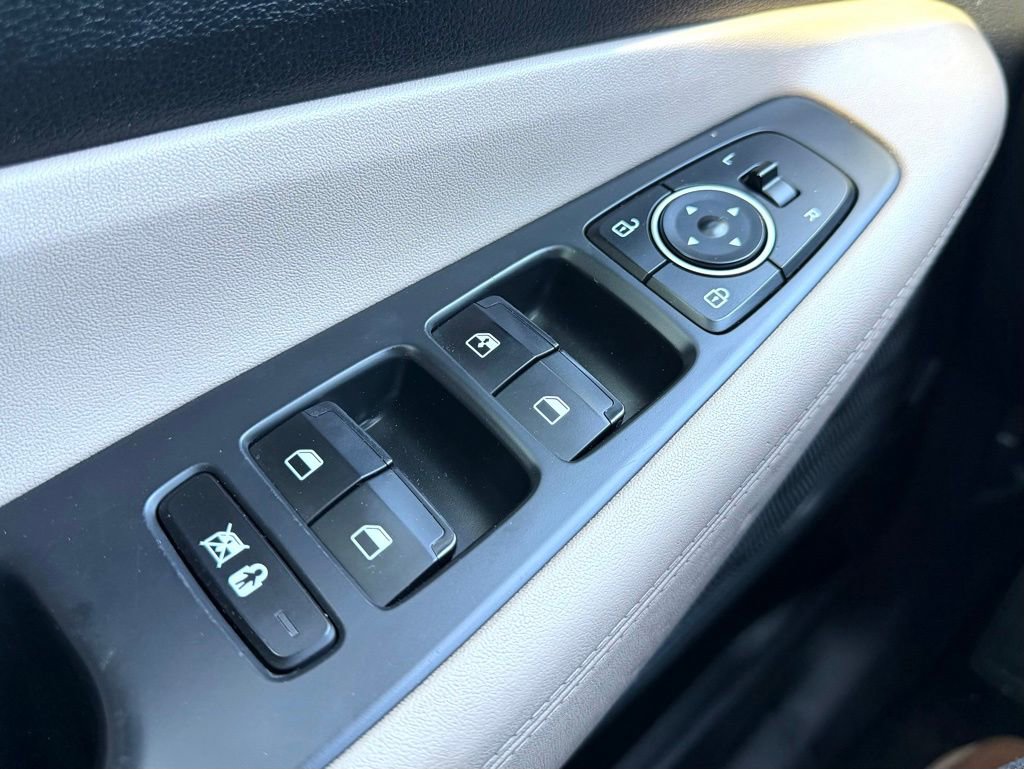 Used 2019 Hyundai Santa Fe SE AWD/4WD image 8
