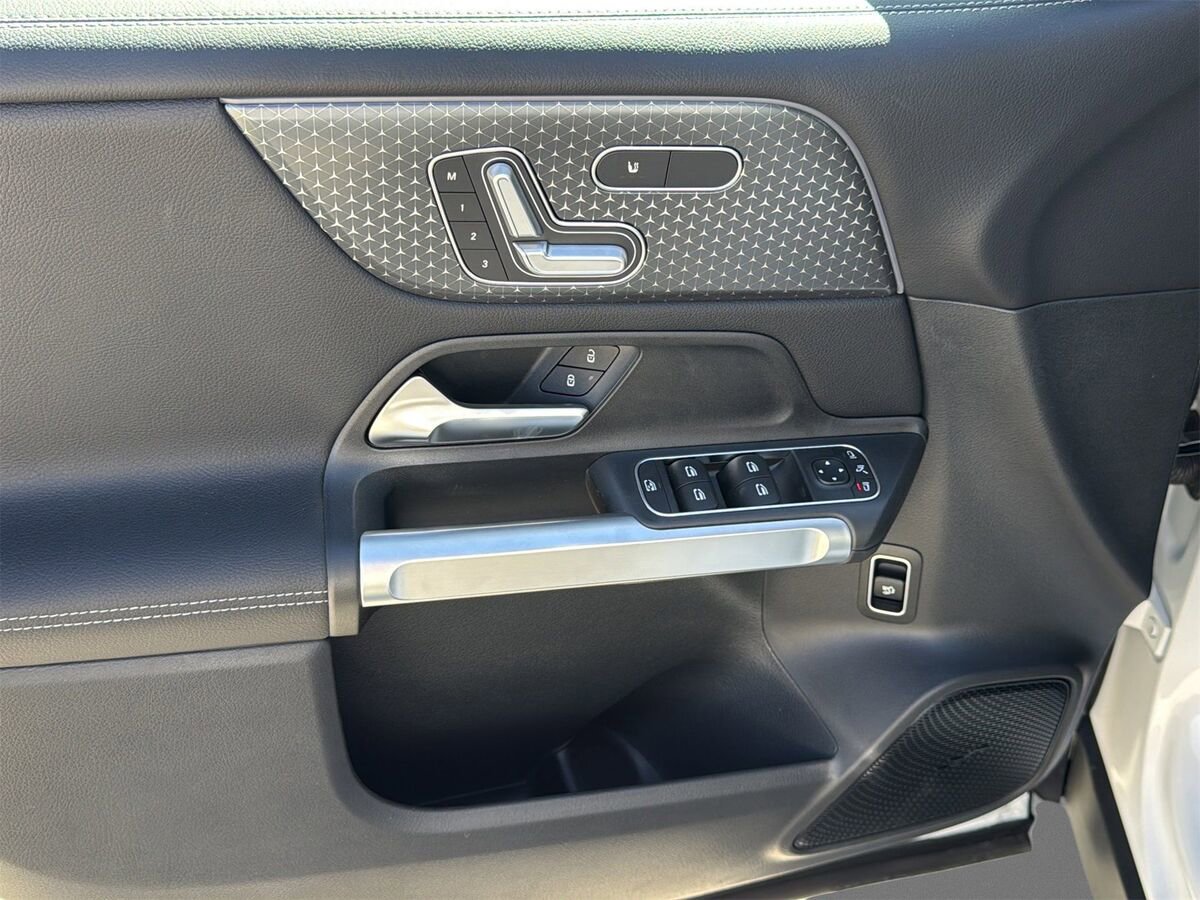 New 2026 Mercedes-Benz GLB 250 image 22