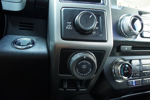 Used 2018 Ford F150 Platinum w/ Equipment Group 701A Luxury AWD/4WD image 23
