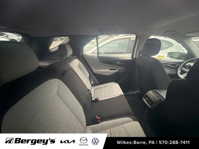 Used 2022 Chevrolet Equinox LS w/ LS Convenience Package AWD/4WD image 13
