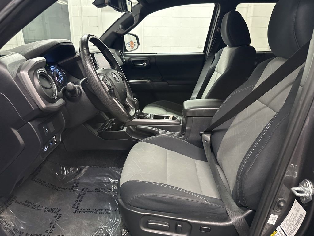 Used 2021 Toyota Tacoma TRD Off-Road w/ Technology Package image 22