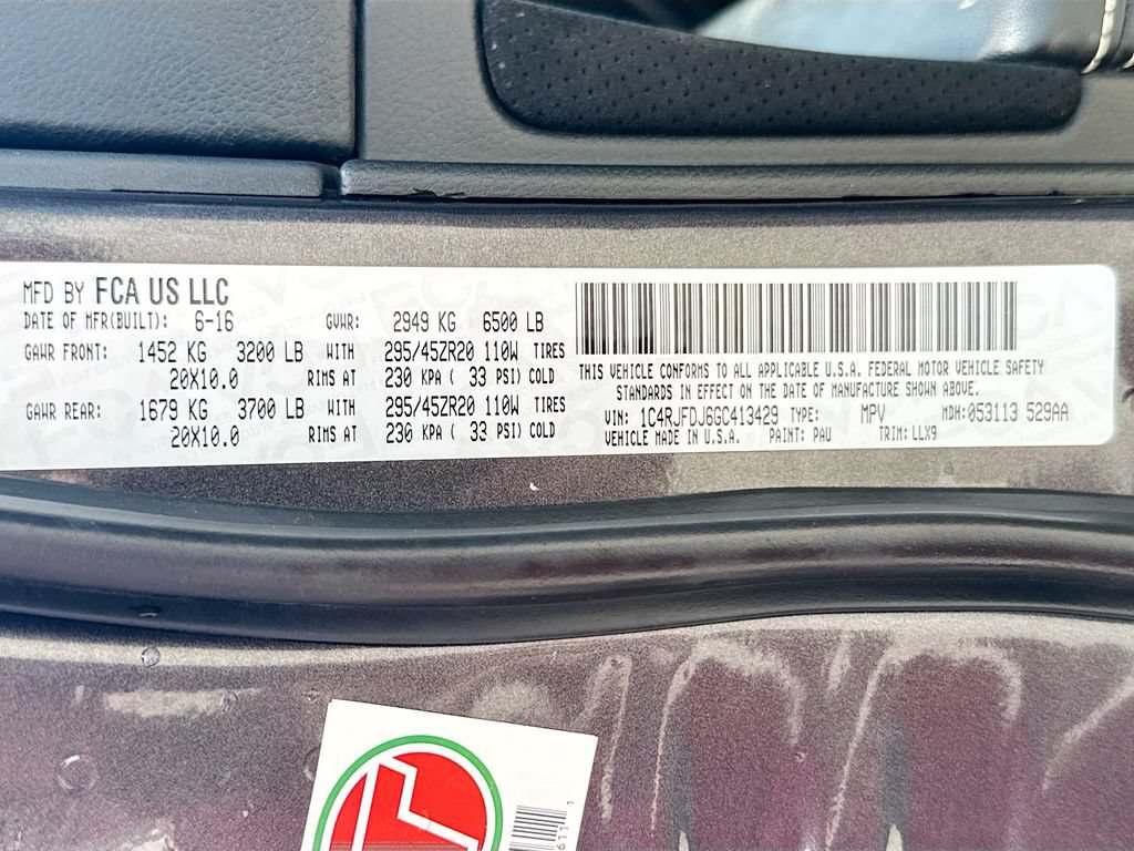 Used 2016 Jeep Grand Cherokee SRT AWD/4WD image 33