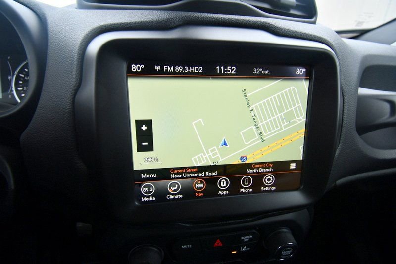 Used 2023 Jeep Renegade Latitude AWD/4WD image 25