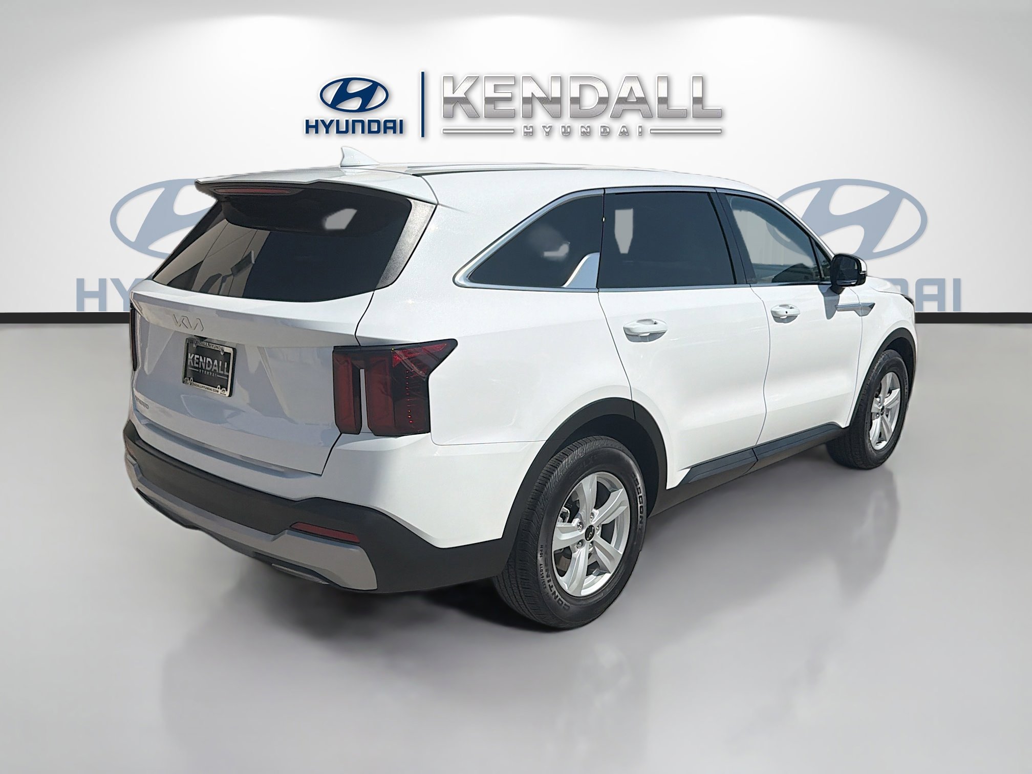 Used 2025 Kia Sorento LX FWD image 6